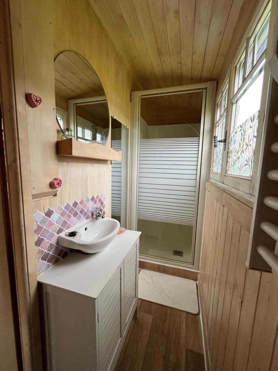 Les Logements Insolites De La Base Nautique Verneuil  Exterior foto